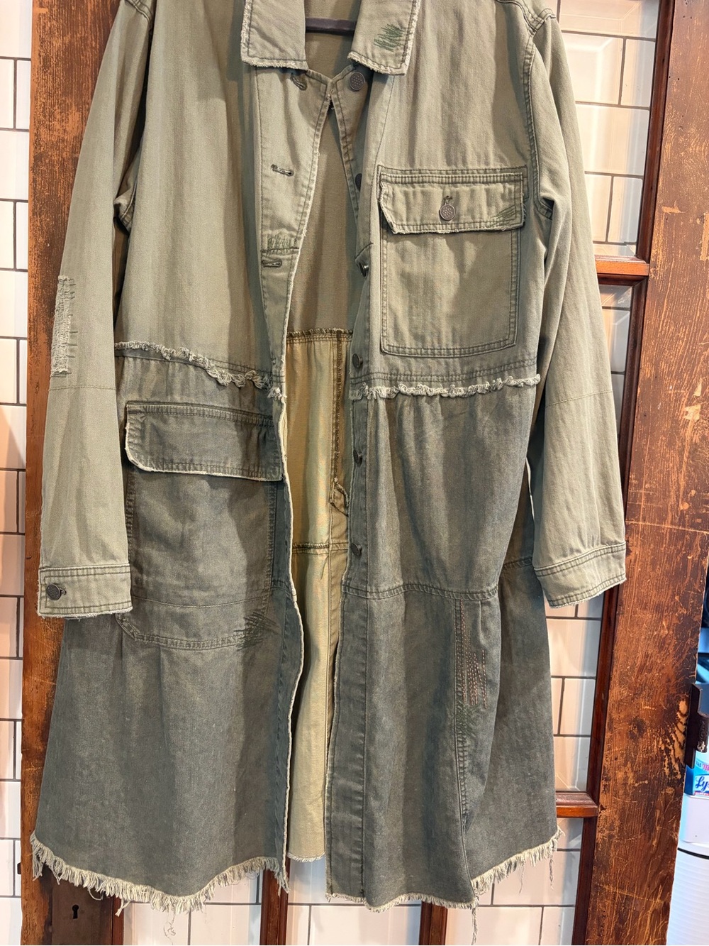 Free People "We The Free" jacket features intentional raw-edge paneling LG EUC - Picture 4 of 7